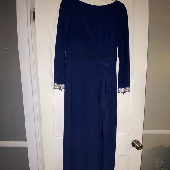 Navy Vince Camuto Mother of Bride Dress - Picture 4 of 10